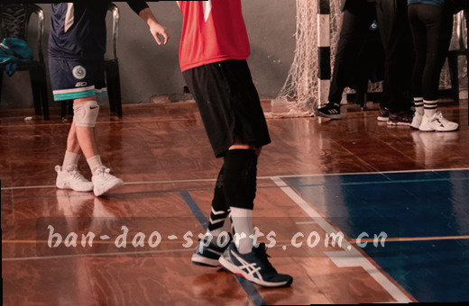篮筐下三分外 每次出手都在改写数字